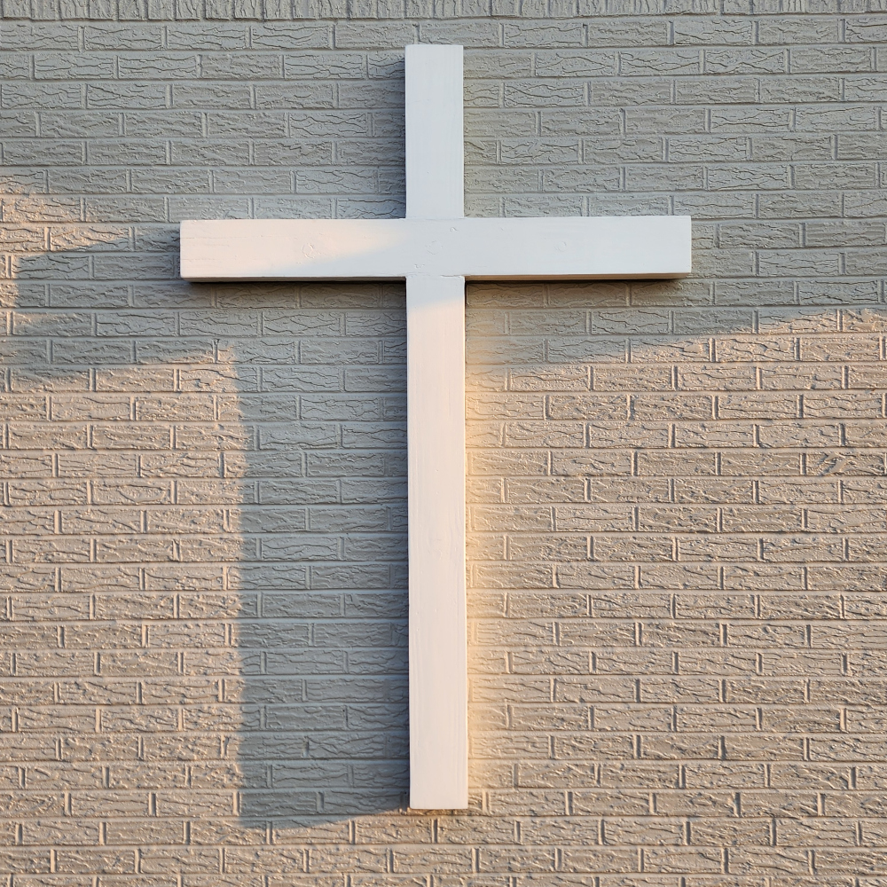 hvbc_cross